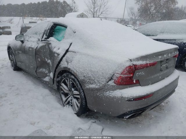 2021 VOLVO S60 RECHARGE PLUG-IN HYBRID 7JRBR0FM6MG096899 Photo 2