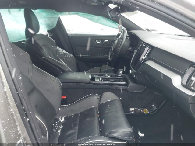 2021 VOLVO S60 RECHARGE PLUG-IN HYBRID 7JRBR0FM6MG096899 Photo 4