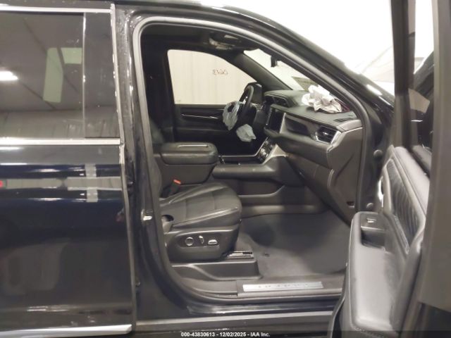 2021 GMC YUKON 1GKS2DKL1MR359283 Photo 4