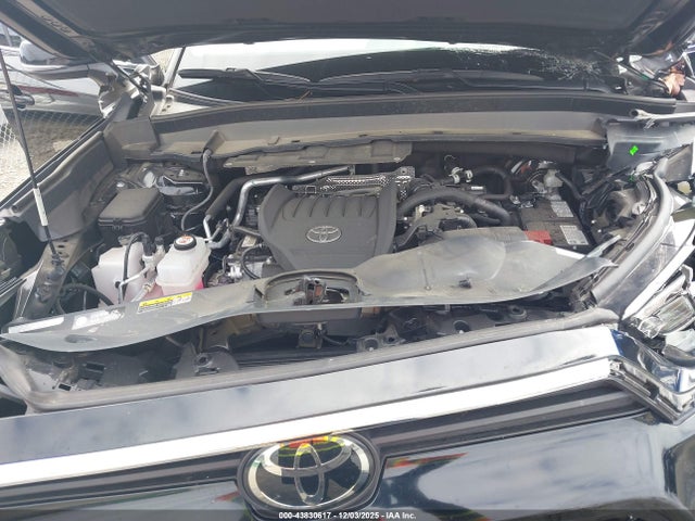 Toyota Grand Highlander Xle 2024 5TDAAAA52RS017832 Image 10