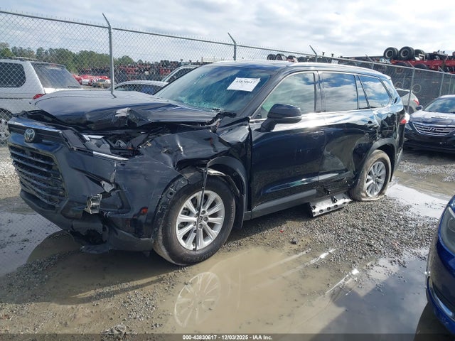 Toyota Grand Highlander Xle 2024 5TDAAAA52RS017832 Image 2