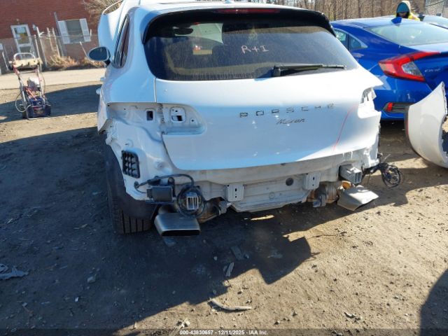2017 PORSCHE MACAN WP1AA2A57HLB01794 Photo 5
