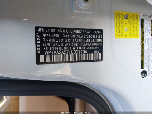 2017 PORSCHE MACAN WP1AA2A57HLB01794 Photo 8