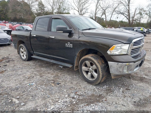 2014 RAM 1500 1C6RR7LG2ES305937