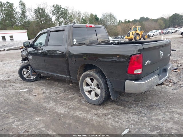 2014 RAM 1500 1C6RR7LG2ES305937 Photo 2