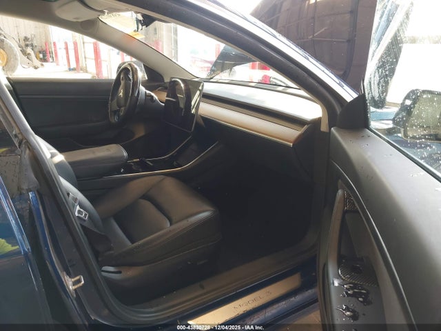 2020 TESLA MODEL 3 5YJ3E1EAXLF661059 Photo 4