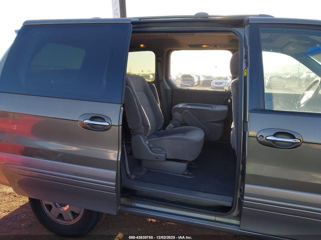 43830755 :رقم المزاد ، KNDUP131336442733 vin ، 2003 Kia Sedona Ex/lx مزاد بيع