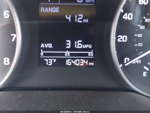 5NPD74LF0JH317365 Hyundai ELANTRA SE