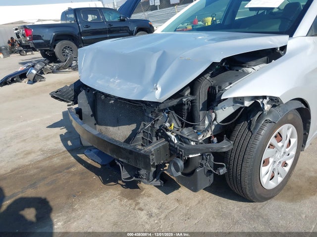 5NPD74LF0JH317365 Hyundai ELANTRA SE