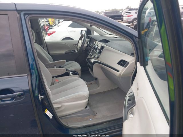 2011 TOYOTA SIENNA 5TDKK3DC7BS022604 Photo 4