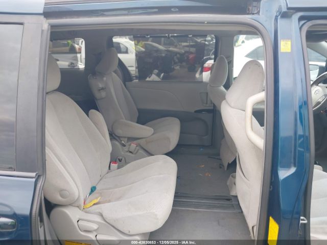 2011 TOYOTA SIENNA 5TDKK3DC7BS022604 Photo 7