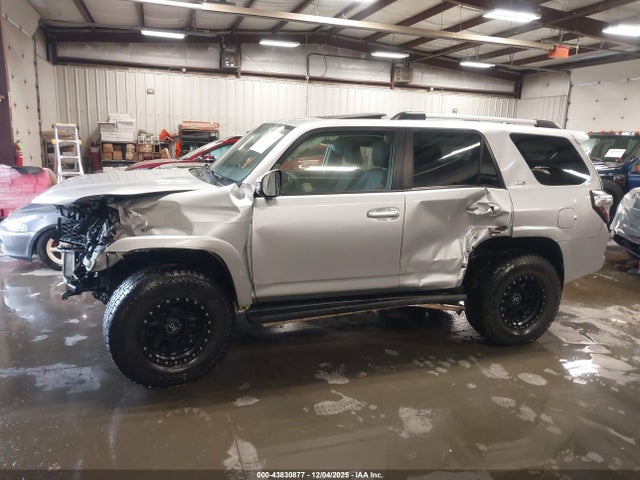 JTEBU5JRXK5707826 Toyota 4RUNNER SR5