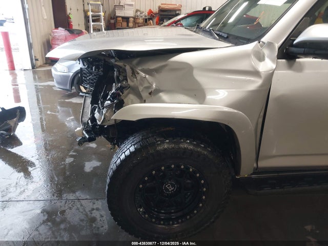 JTEBU5JRXK5707826 Toyota 4RUNNER SR5