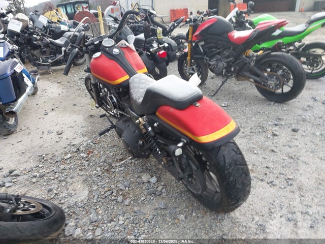 2012 HARLEY-DAVIDSON FXDWG 1HD1GPM15CC327958 Photo 2