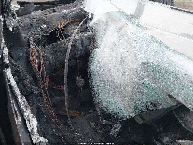 2024 TESLA MODEL S 5YJSA1E59RF536637 Photo 6