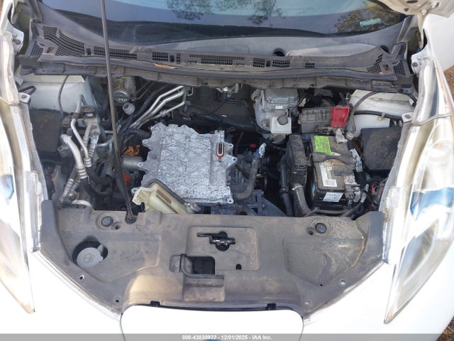 2013 Nissan Leaf Sl მანქანა იყიდება აუქციონზე, vin: 1N4AZ0CP5DC412587, აუქციონის ნომერი: 43830922