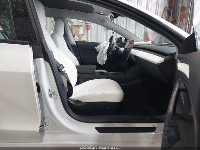2023 TESLA MODEL 3 5YJ3E1EA7PF384280 Photo 4