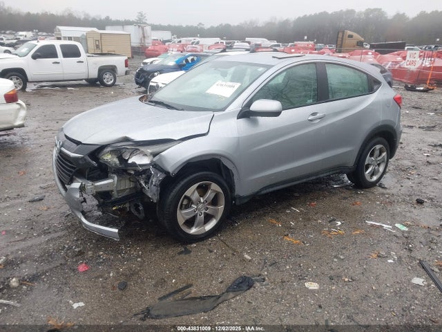 Honda HR-V LX 2018 3CZRU6H35JM717936 Image 2