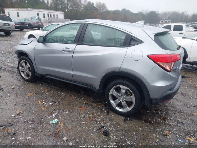 Honda HR-V LX 2018 3CZRU6H35JM717936 Image 3