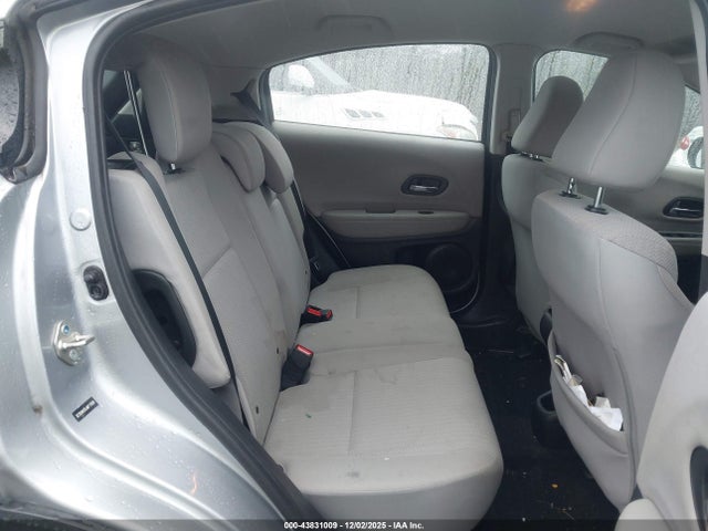 Honda HR-V LX 2018 3CZRU6H35JM717936 Image 8