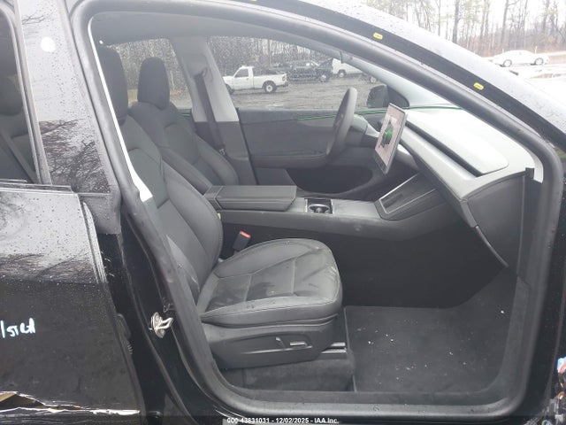 2026 TESLA MODEL Y 7SAYGDED3TA459188 Photo 4