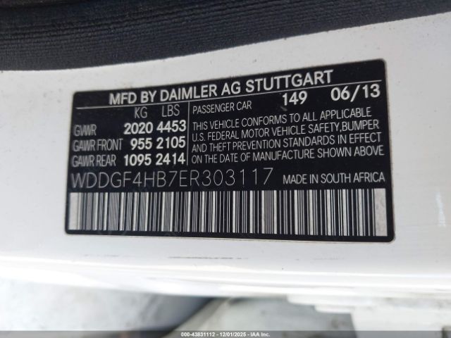 2014 MERCEDES-BENZ C 250 WDDGF4HB7ER303117 Photo 8