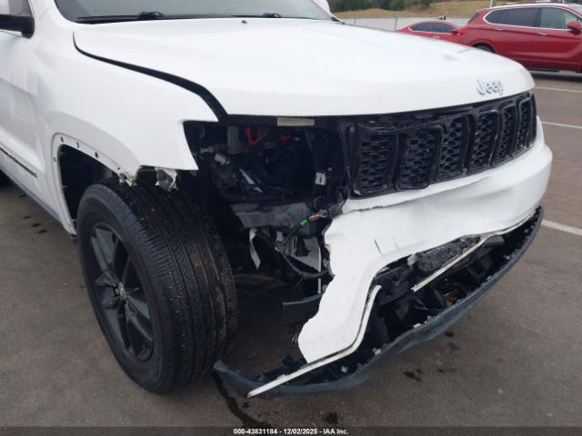 2017 JEEP GRAND CHEROKEE 1C4RJEAG9HC605545 Photo 5
