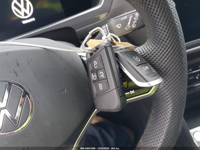 Продажа на аукционе авто 2022 Volkswagen Tiguan 2.0t Se R-line Black, vin: 3VVCB7AX6NM133766, номер лота: 43831299