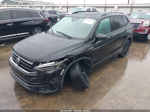 Продажа на аукционе авто 2022 Volkswagen Tiguan 2.0t Se R-line Black, vin: 3VVCB7AX6NM133766, номер лота: 43831299
