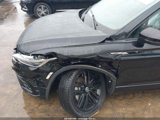 Продажа на аукционе авто 2022 Volkswagen Tiguan 2.0t Se R-line Black, vin: 3VVCB7AX6NM133766, номер лота: 43831299
