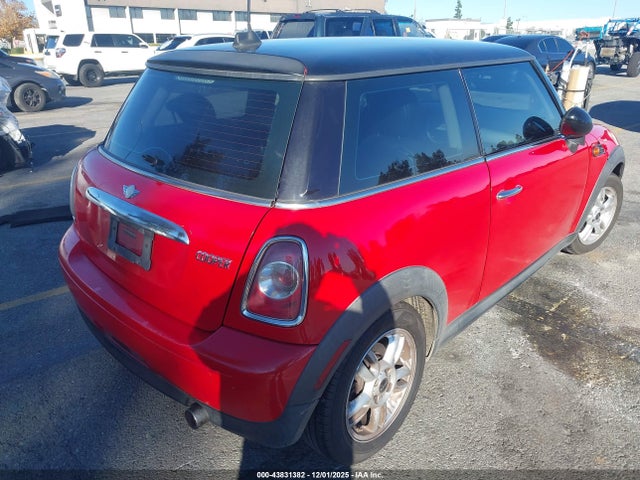2012 MINI COOPER WMWSU3C57CT540922 Photo 3
