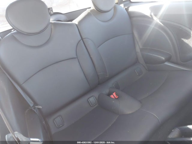 2012 MINI COOPER WMWSU3C57CT540922 Photo 7