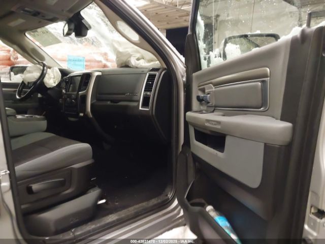 2019 RAM 1500 CLASSIC 1C6RR7TT1KS662146 Photo 4