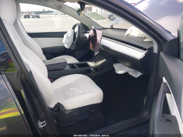 2022 TESLA MODEL Y 7SAYGDEE7NF374420 Photo 4