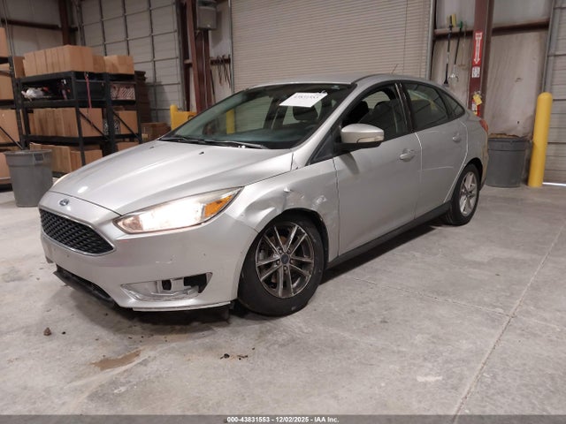 Ford FOCUS SE 2015 1FADP3F23FL275186 Image 2