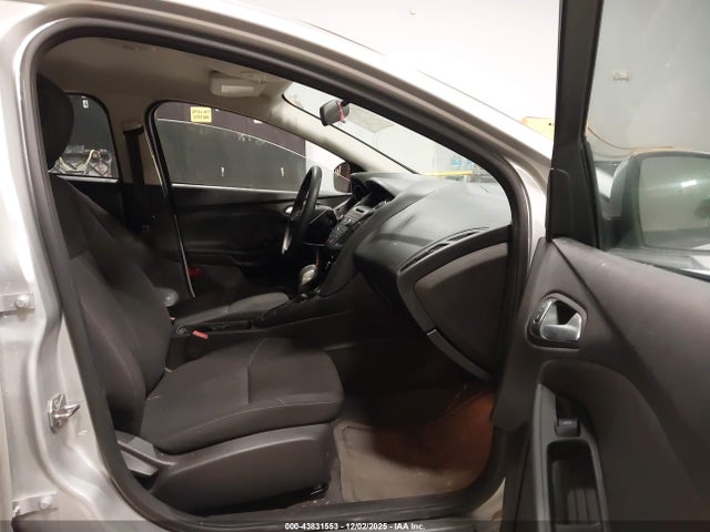 Ford FOCUS SE 2015 1FADP3F23FL275186 Image 5