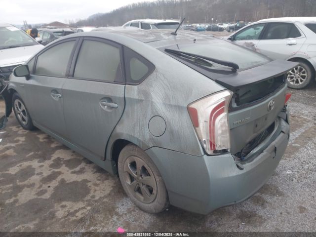 2015 TOYOTA PRIUS JTDKN3DU5F1879524 Photo 2