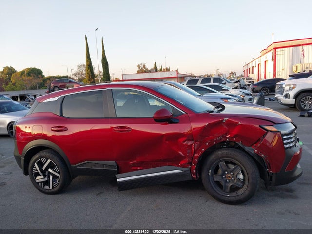 3N8AP6CA9SL393692 Nissan Kicks Sv Fwd