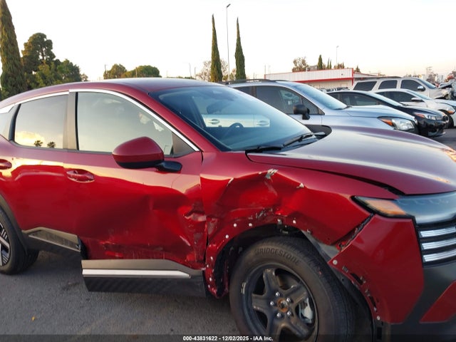 3N8AP6CA9SL393692 Nissan Kicks Sv Fwd