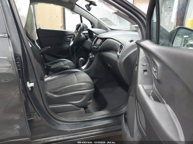 3GNCJPSB3HL160462 Chevrolet Trax Lt