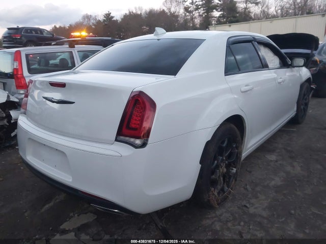2022 CHRYSLER 300 2C3CCARG1NH134582 Photo 3