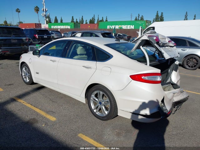 Ford Fusion Energi Titanium 2015 3FA6P0SU1FR225905 Image 3
