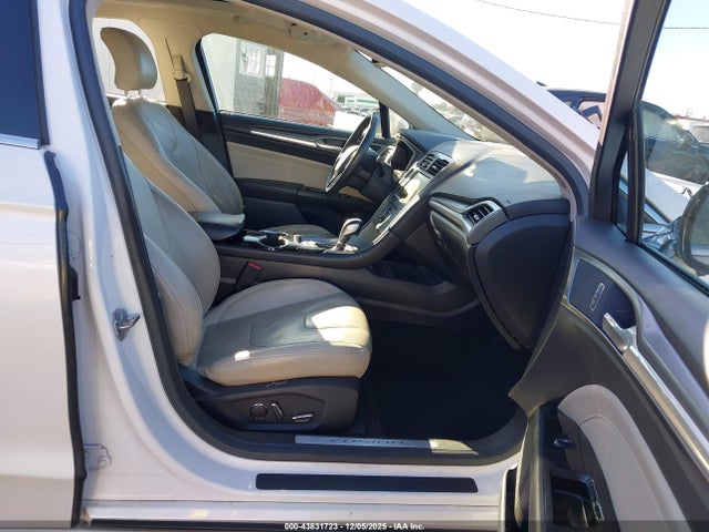 Ford Fusion Energi Titanium 2015 3FA6P0SU1FR225905 Image 5