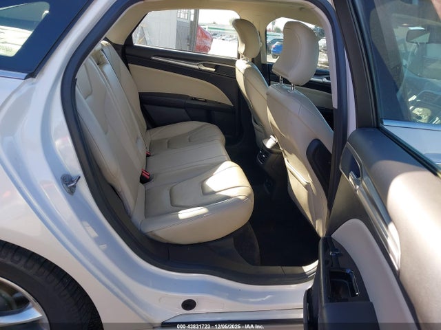 Ford Fusion Energi Titanium 2015 3FA6P0SU1FR225905 Image 8