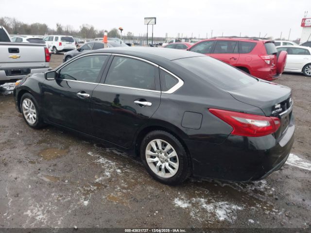 2018 NISSAN ALTIMA 1N4AL3AP8JC198860 Photo 2