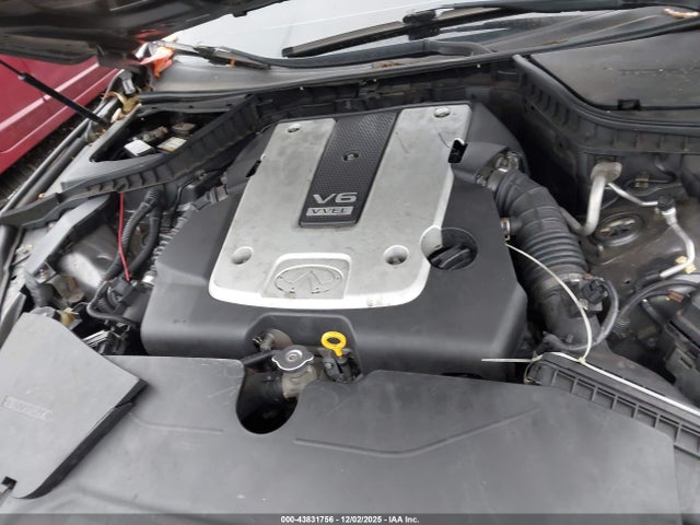 43831756 :رقم المزاد ، JN1BV7AR0FM401309 vin ، 2015 Infiniti Q50 Premium مزاد بيع