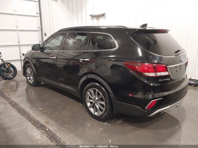 KM8SMDHF3HU255920 Hyundai Santa Fe Se