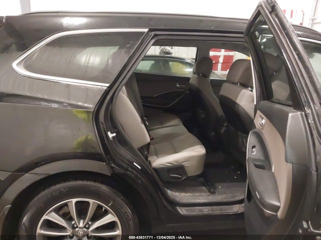 KM8SMDHF3HU255920 Hyundai Santa Fe Se