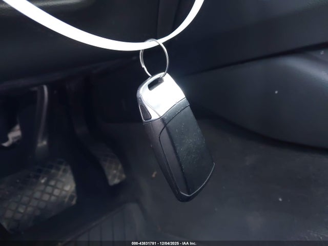 2017 AUDI A4 WAUANAF43HN025024 Photo 10