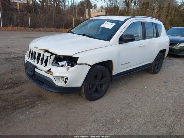 2014 JEEP COMPASS 1C4NJDBB4ED879883 Photo 1